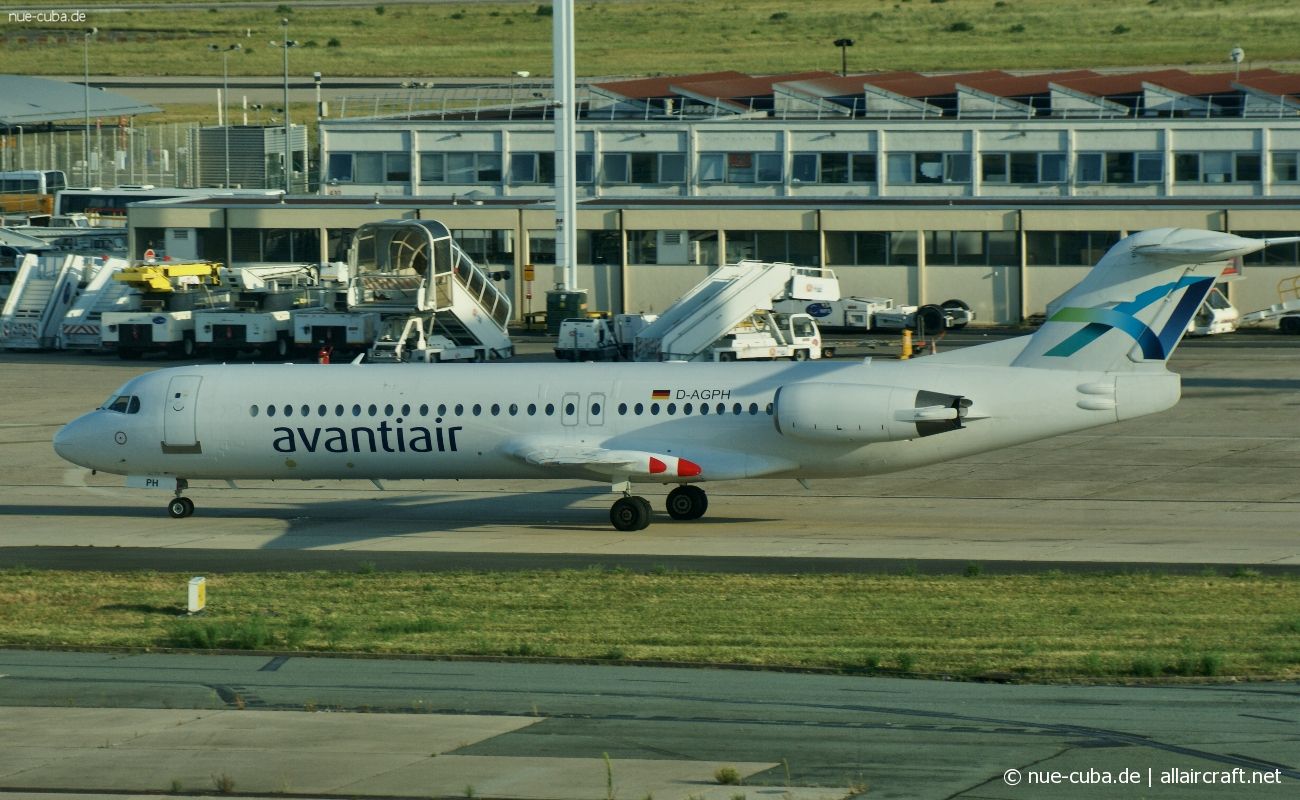 D-AGPH · Fokker 100 · (ORY / LFPO)