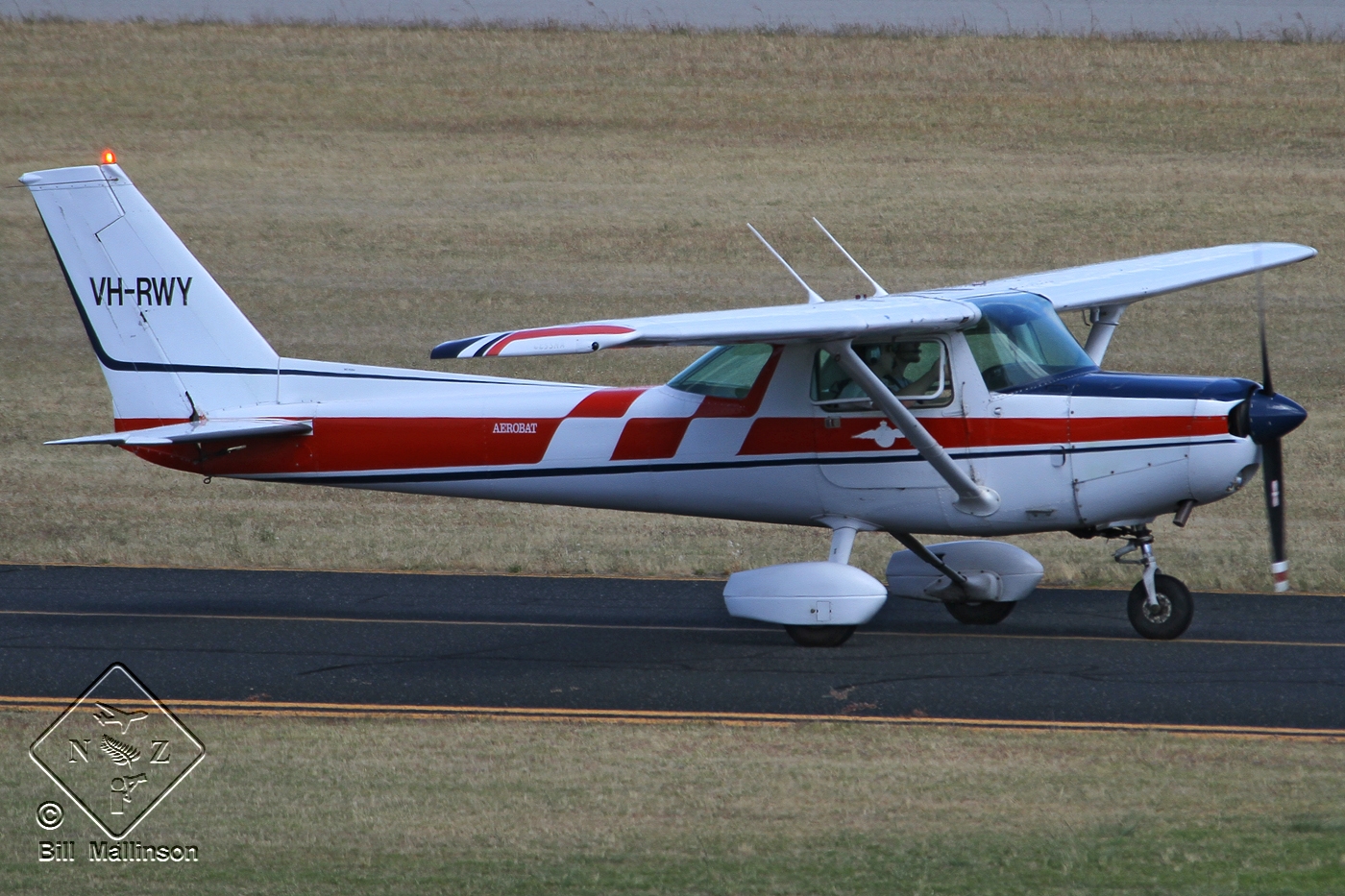VH-RWY · Cessna 152 · (YPJT / JAD)