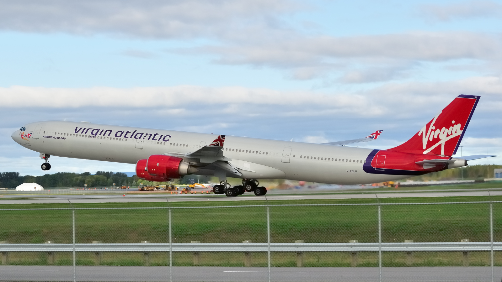 G-VBLU · Airbus A340-642 · (YUL / CYUL)