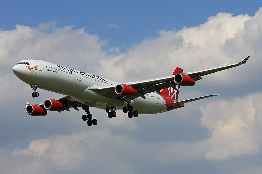 G-VSUN · Airbus A340-311 · (LHR / EGLL)