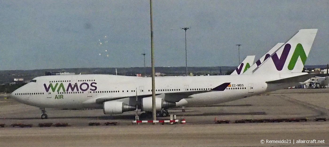 EC-MDS (cn 26910) Boeing 747-419