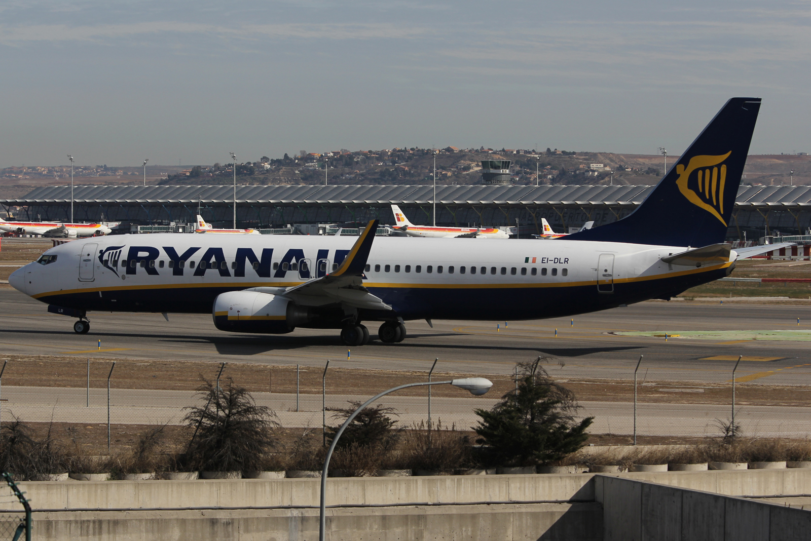 EI-DLR · Boeing 737-8AS(WL) · (MAD / LEMD)