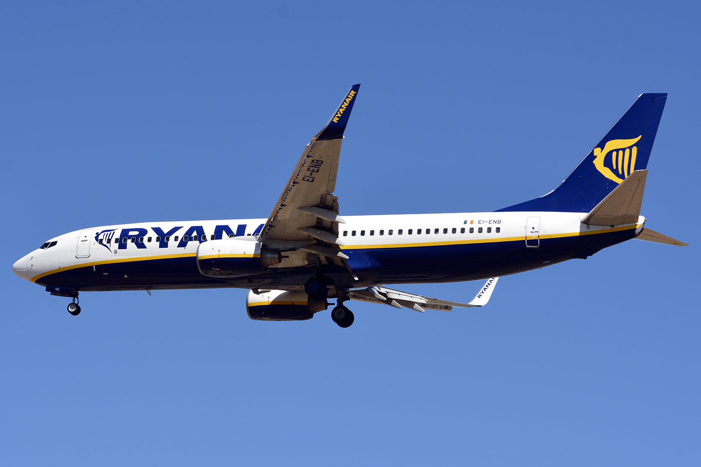 EI-ENB (40289) 2010 Boeing 737-8AS(WL)