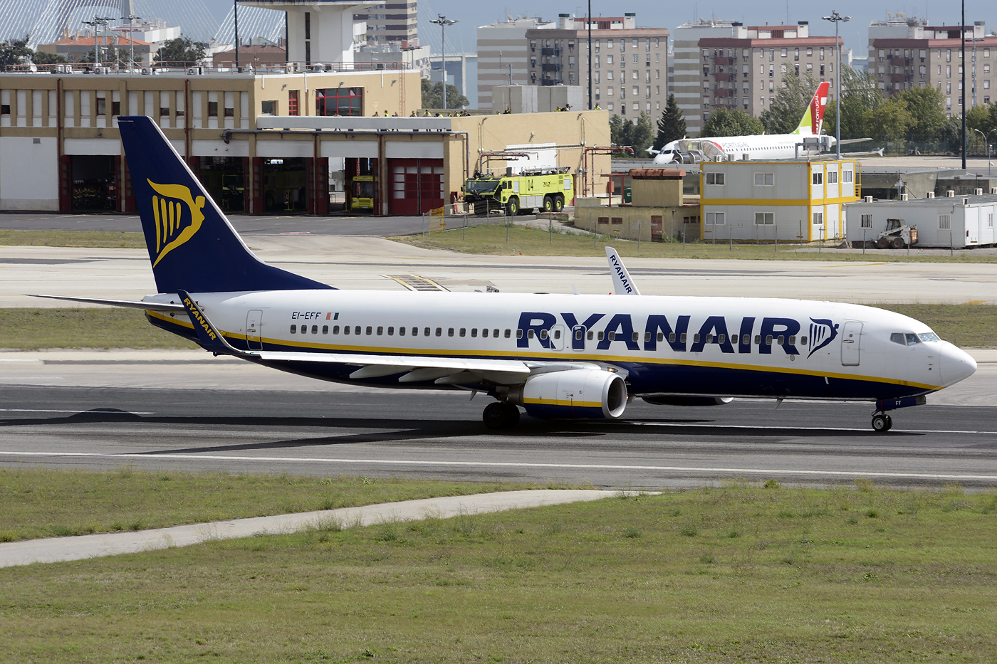 EI-EFF (35016) 2009 Boeing 737-8AS(WL)