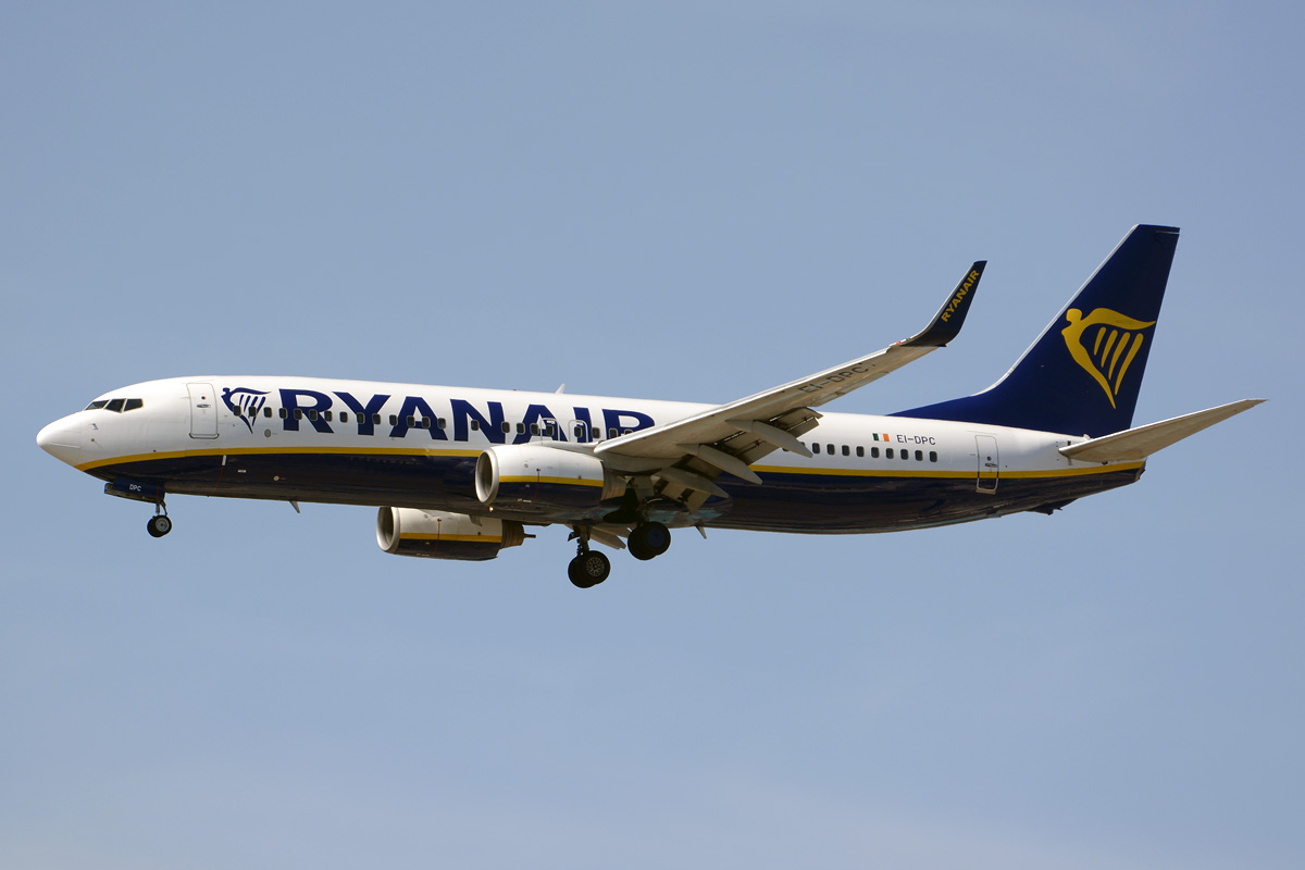 EI-DPC · Boeing 737-8AS · (IBZ / LEIB)