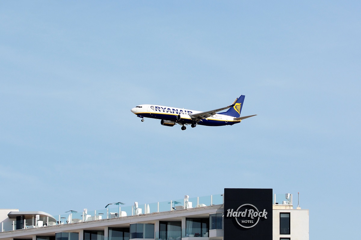 EI-FID (44694) 2015 Boeing 737-8AS(WL)