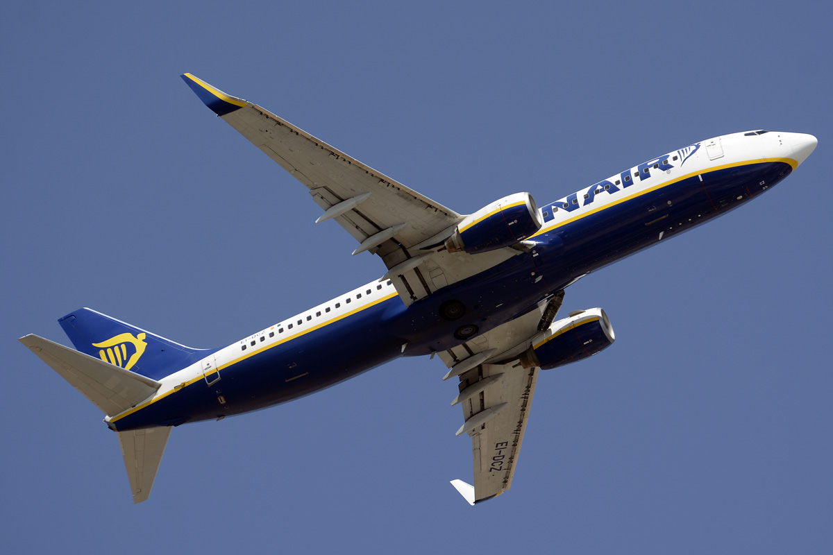EI-DCZ · Boeing 737-8AS · (IBZ / LEIB)