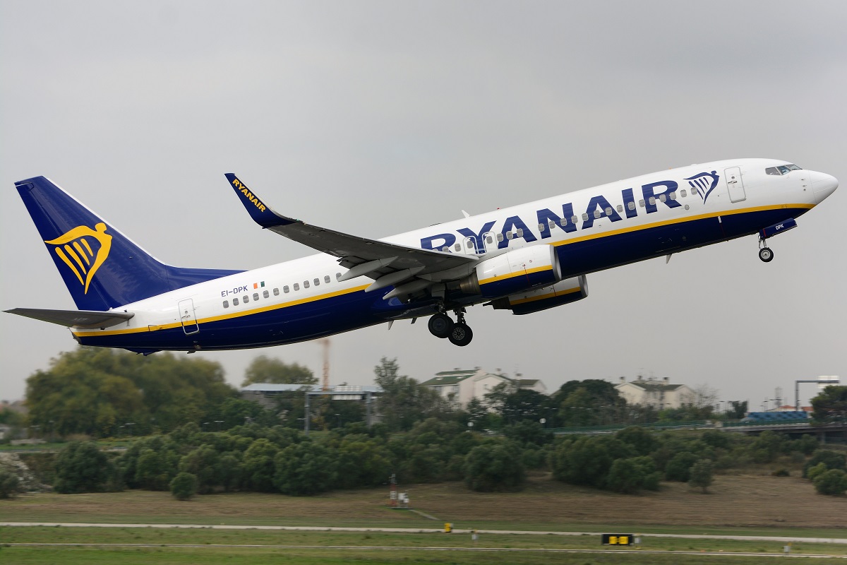 EI-DPK (33610) 2007 Boeing 737-8AS(WL)