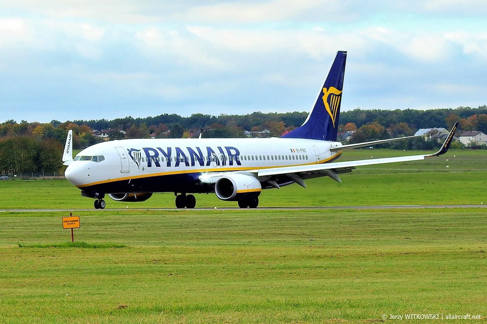 EI-FRZ (44749) 2016 Boeing 737-8AS(WL)