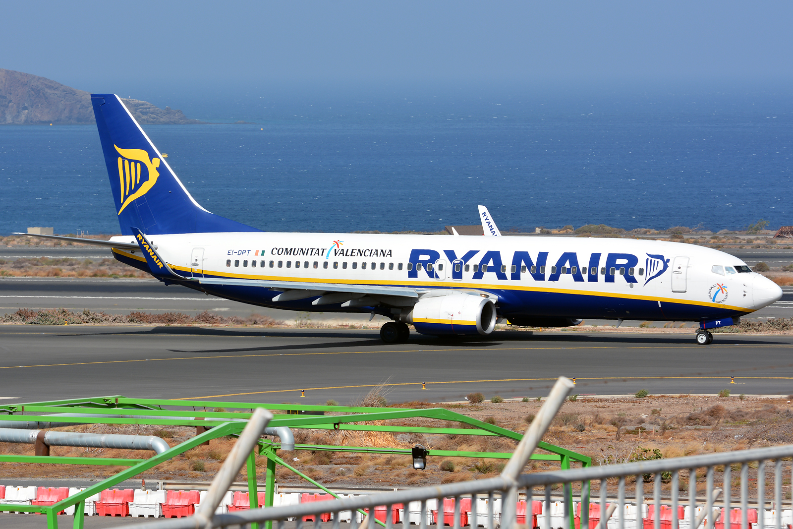 EI-DPT · Boeing 737-8AS(WL) · (LPA / GCLP)