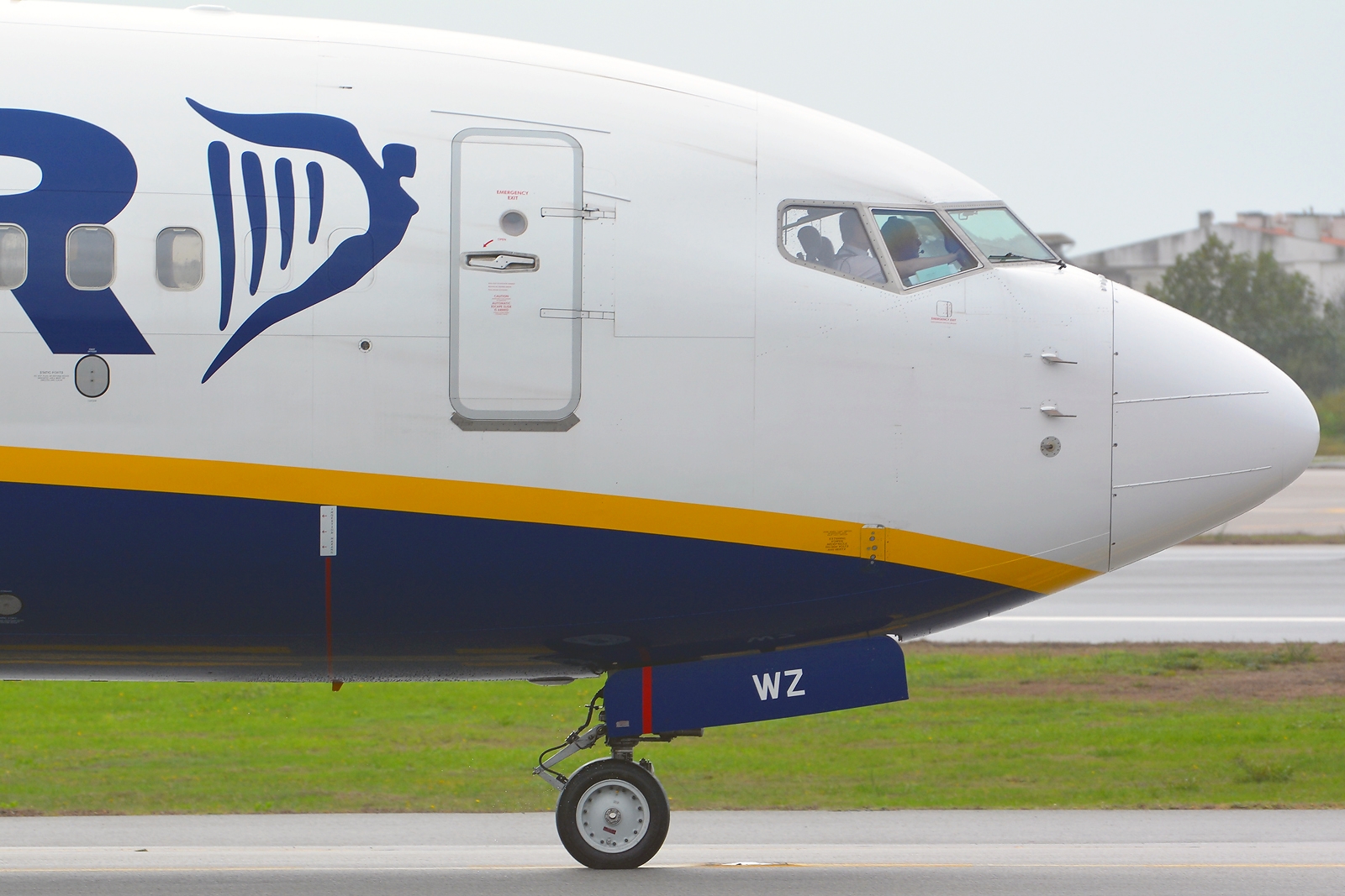 EI-DWZ · Boeing 737-8AS(WL) · (OPO / LPPR)