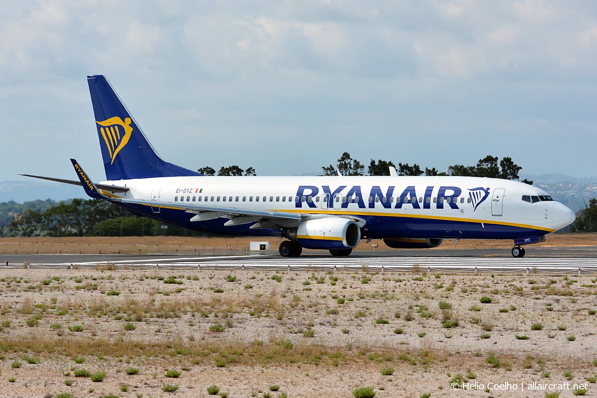 EI-DYZ (37518) 2008 Boeing 737-8AS(WL)