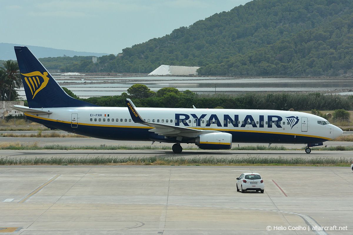 EI-FRR · Boeing 737-8AS(WL) · (IBZ / LEIB)