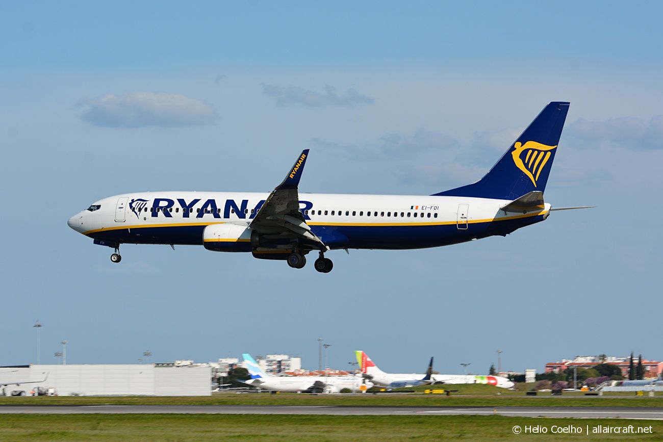 EI-FOI · Boeing 737-8AS(WL) · (LIS / LPPT)