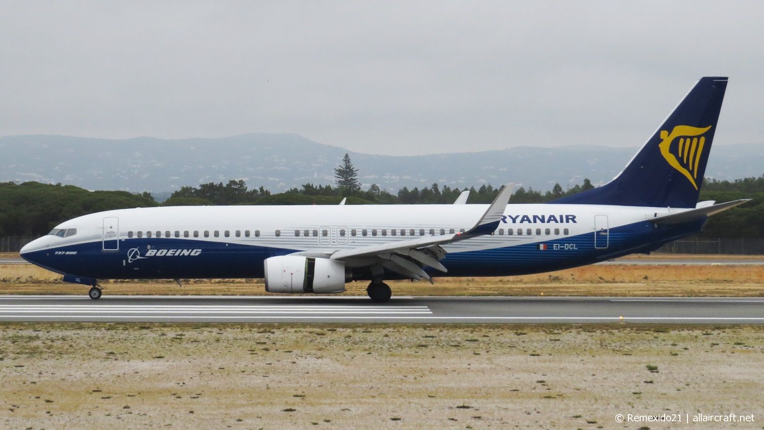 EI-DCL (33806) 2004 Boeing 737-8AS(WL)
