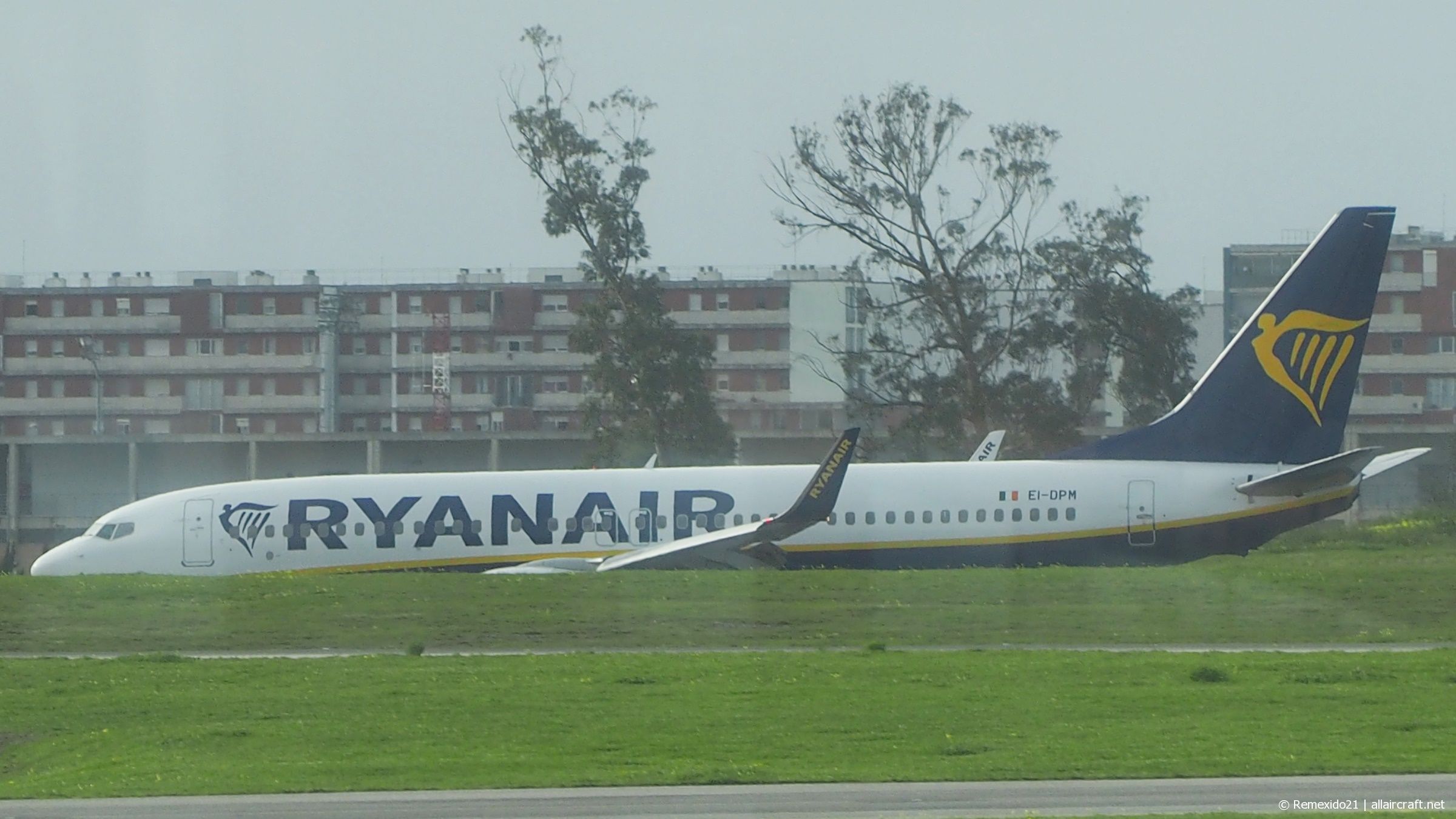 EI-DPM · Boeing 737-8AS(WL) · (LIS / LPPT)