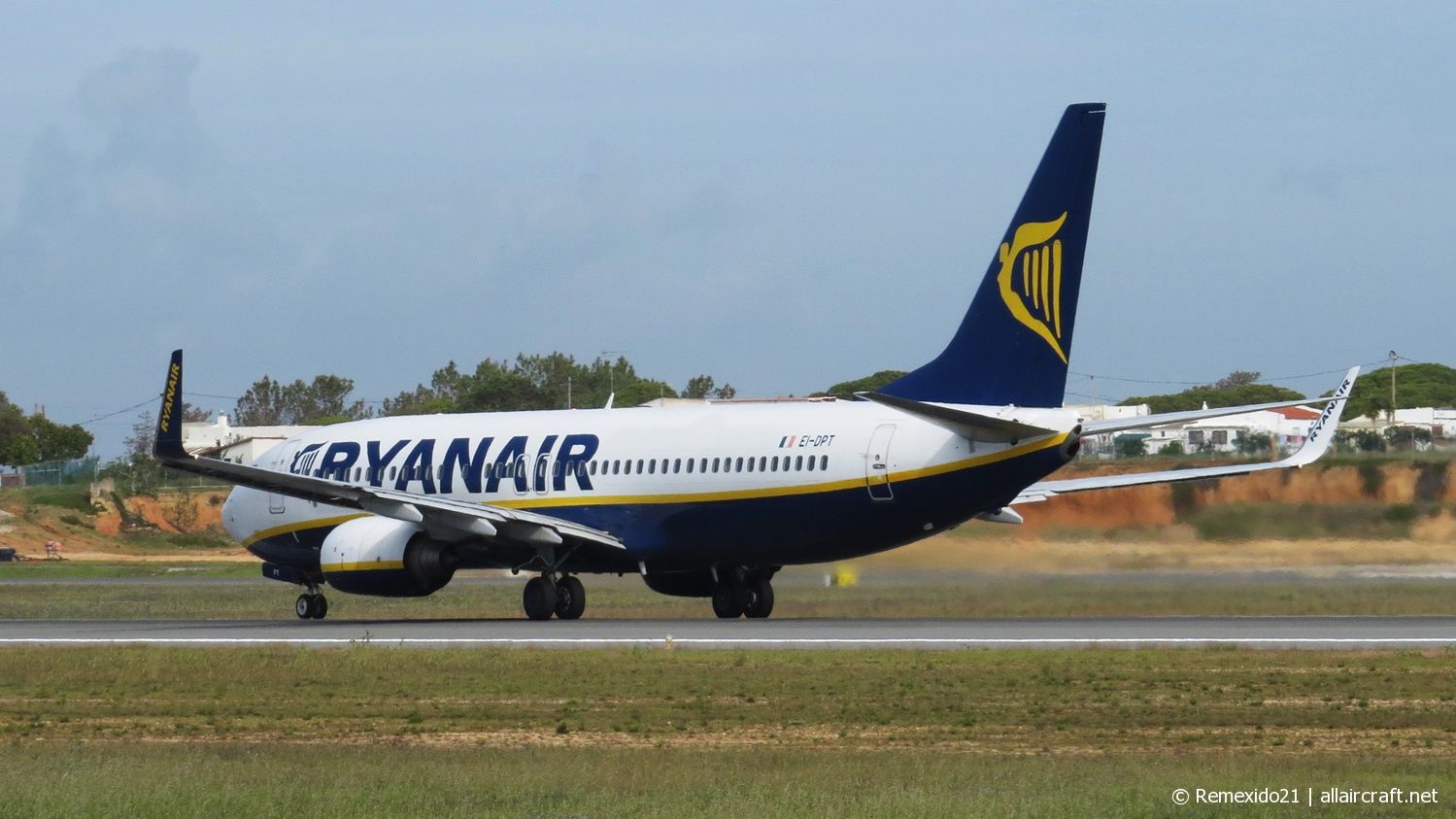 EI-DPT (35550) 2007 Boeing 737-8AS(WL)