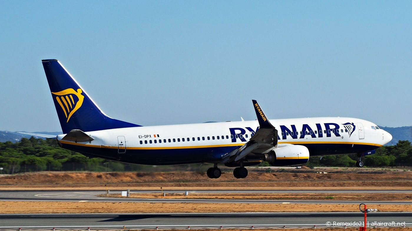 EI-DPX · Boeing 737-8AS(WL) · (FAO / LPFR)