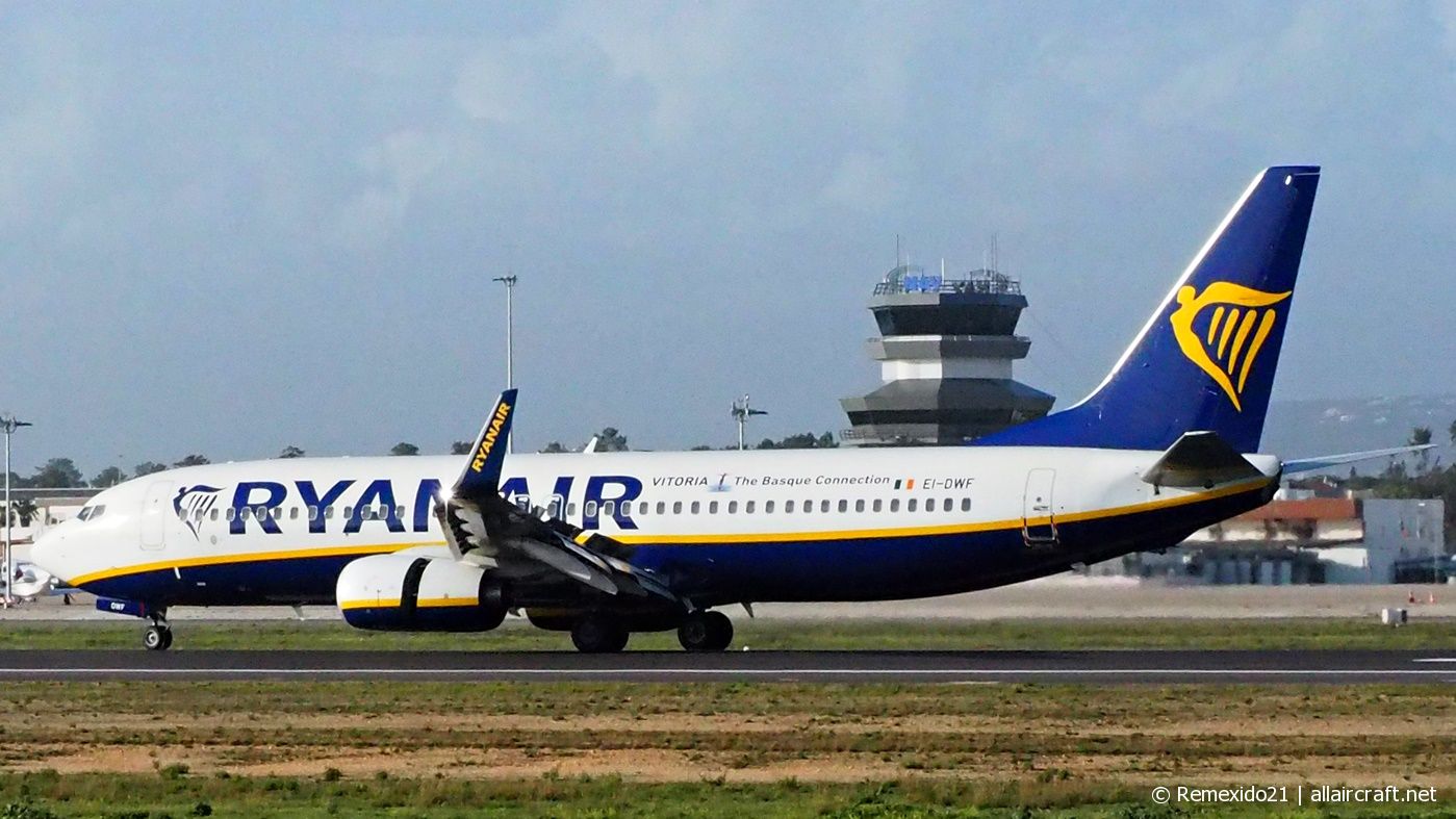EI-DWF · Boeing 737-8AS(WL) · (FAO / LPFR)