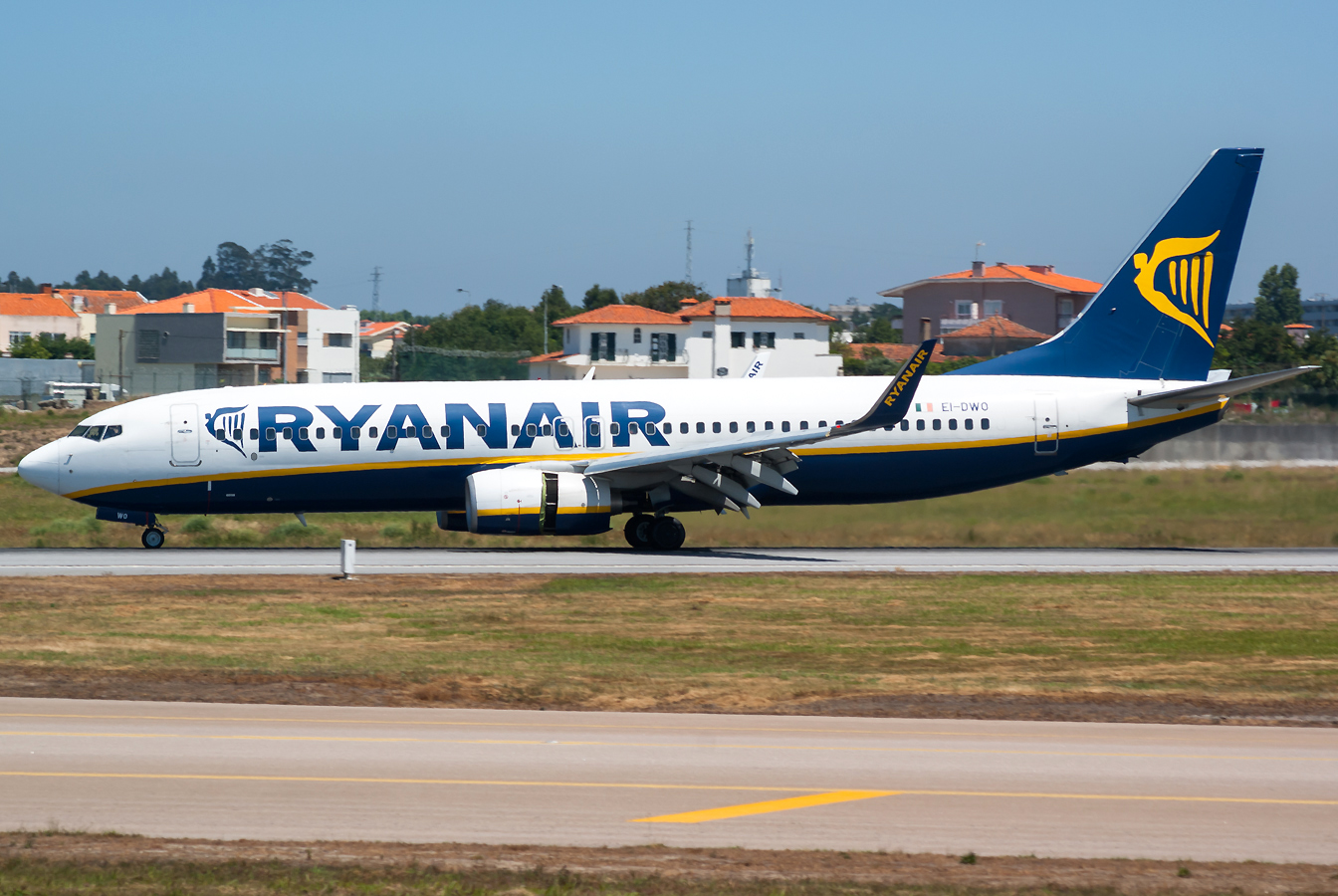 EI-DWO (36079) 2007 Boeing 737-8AS(WL)