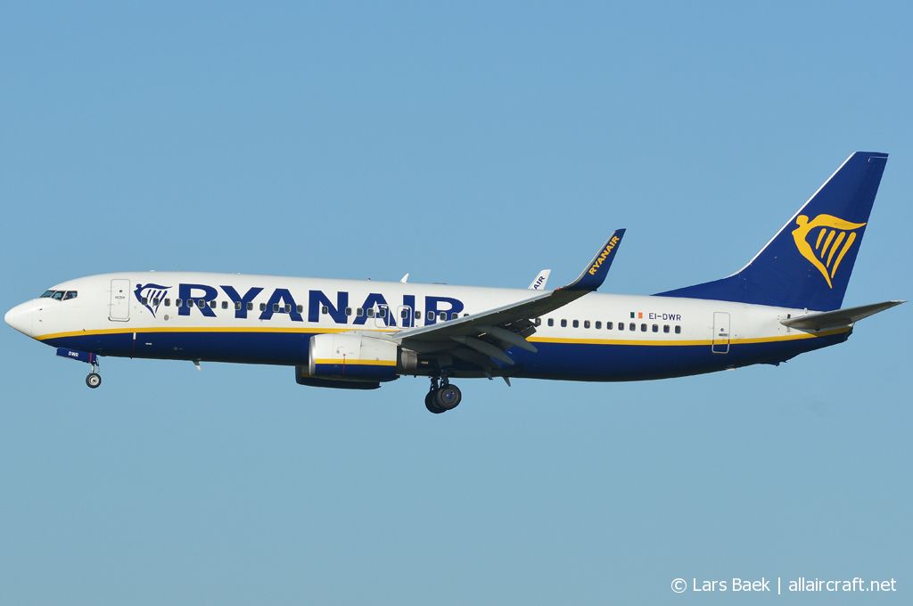 EI-DWR (36081) 2007 Boeing 737-8AS(WL)