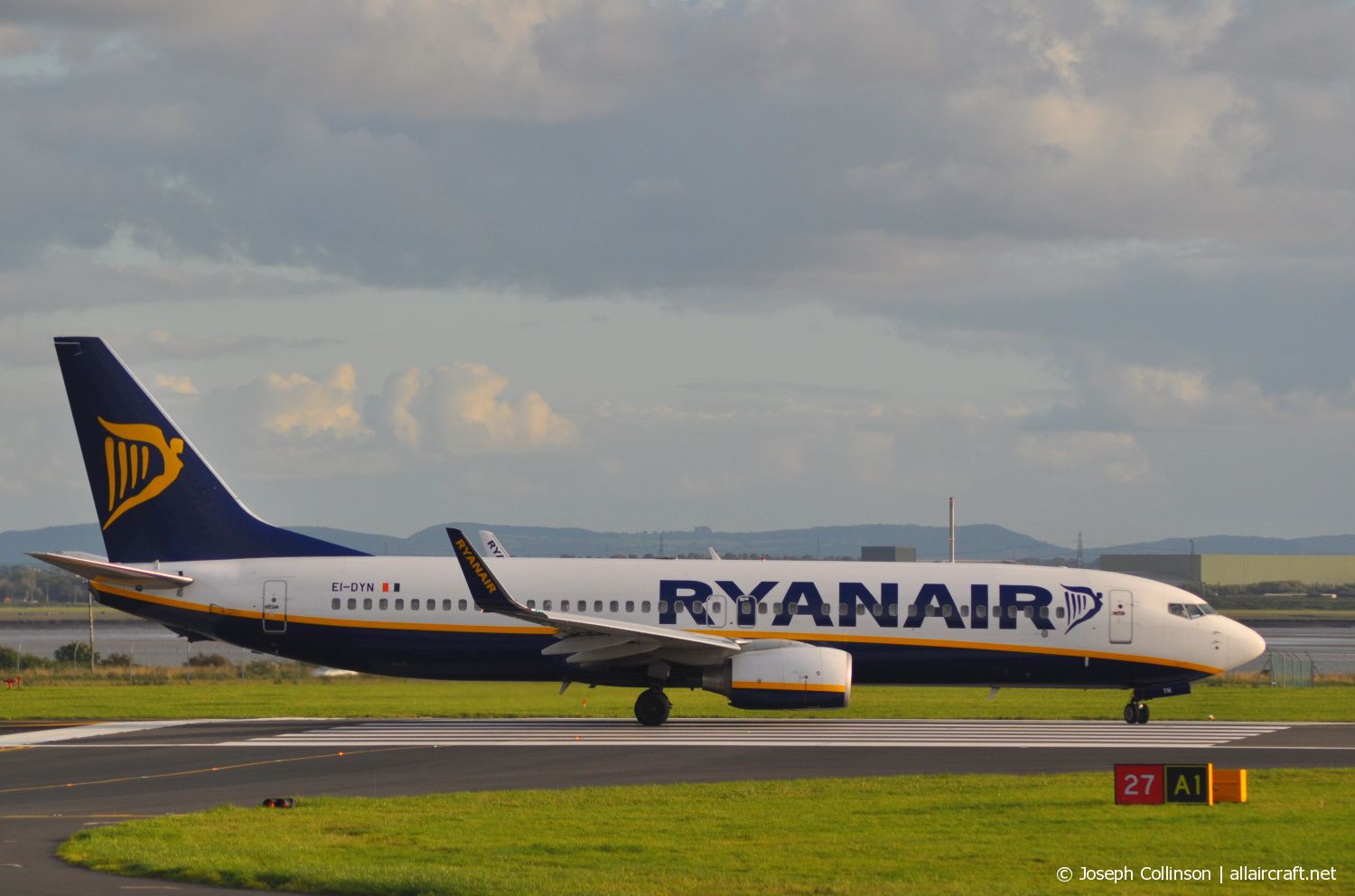 EI-DYN · Boeing 737-8AS(WL) · (LPL / EGGP)