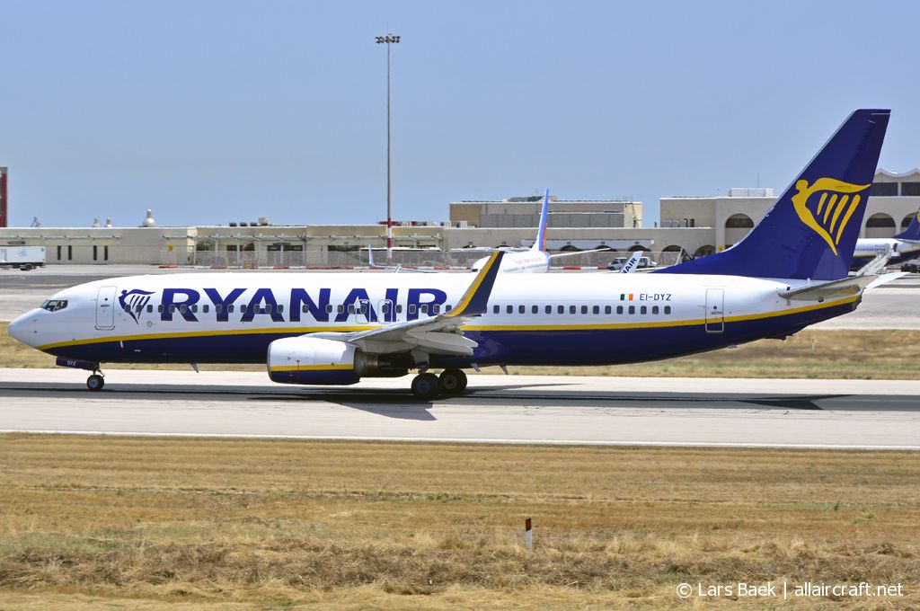 EI-DYZ · Boeing 737-8AS(WL) · (MLA / LMML)