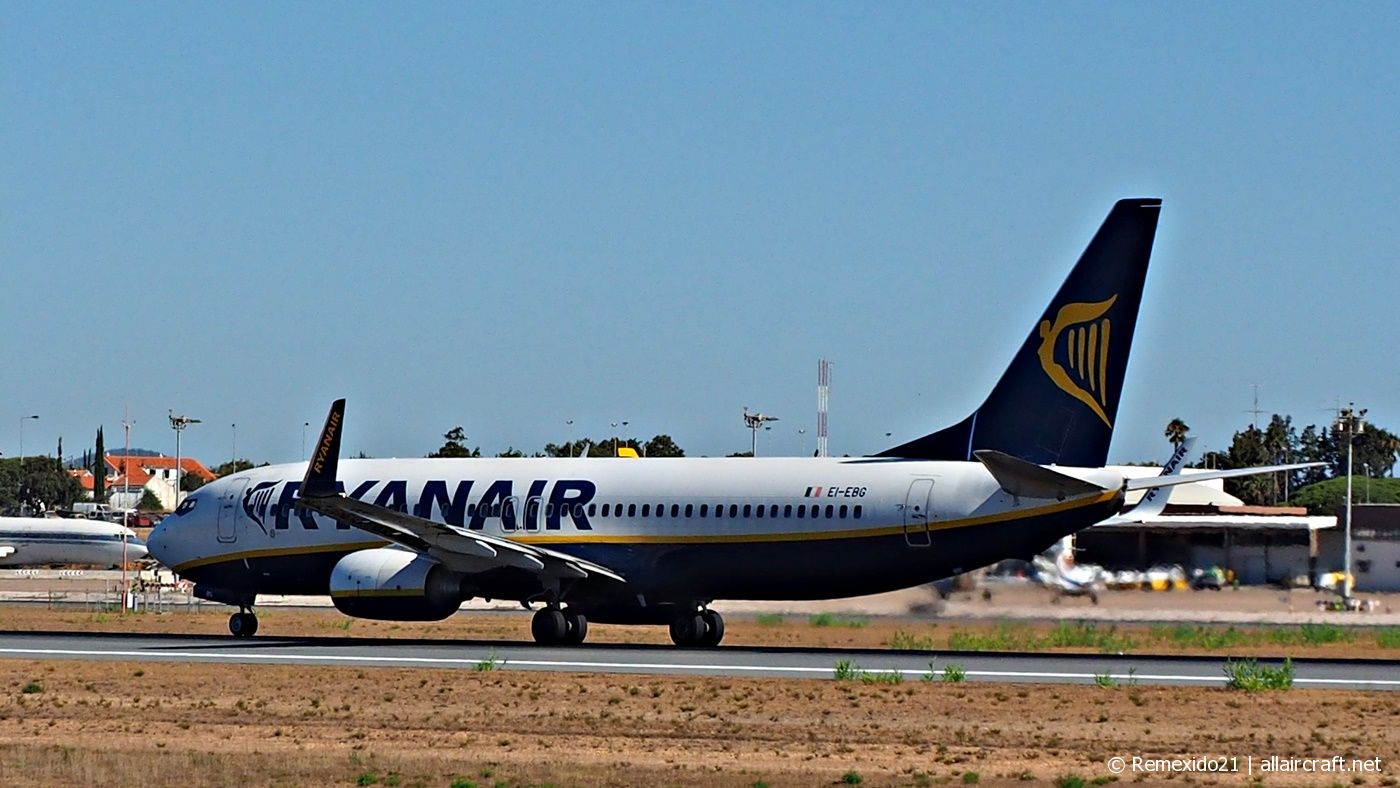 EI-EBG · Boeing 737-8AS(WL) · (FAO / LPFR)