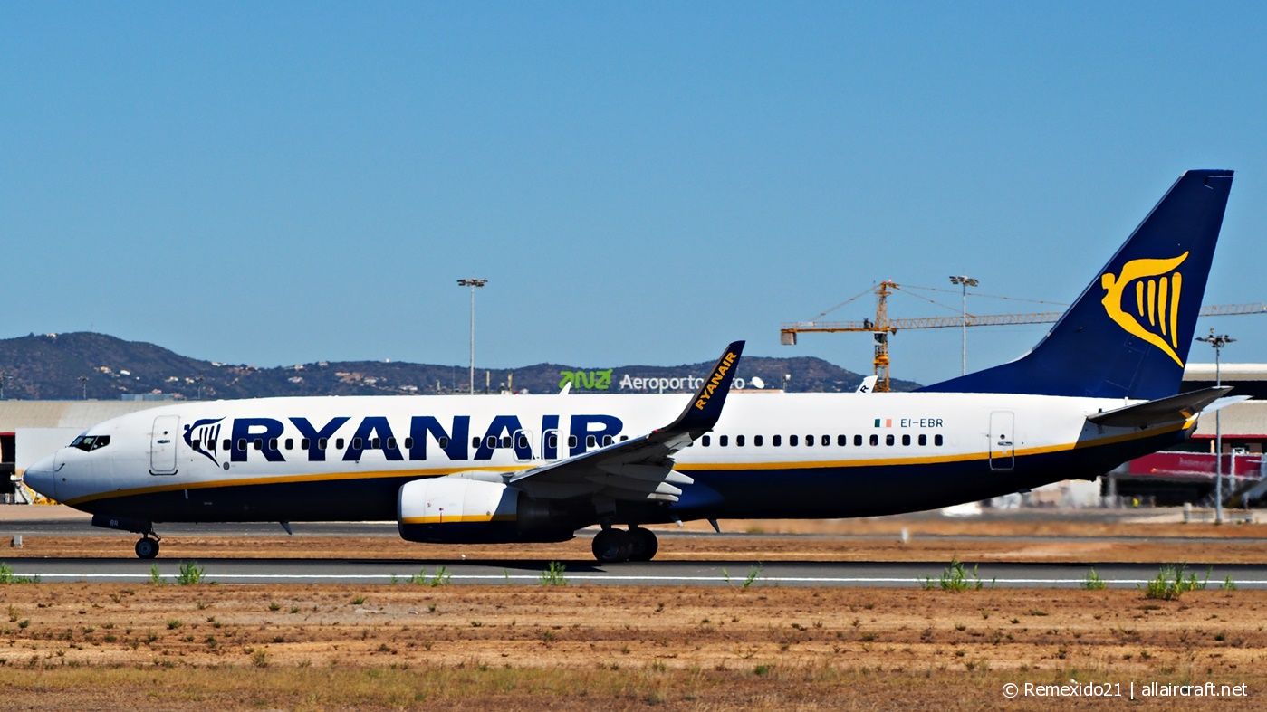 EI-EBR · Boeing 737-8AS(WL) · (FAO / LPFR)