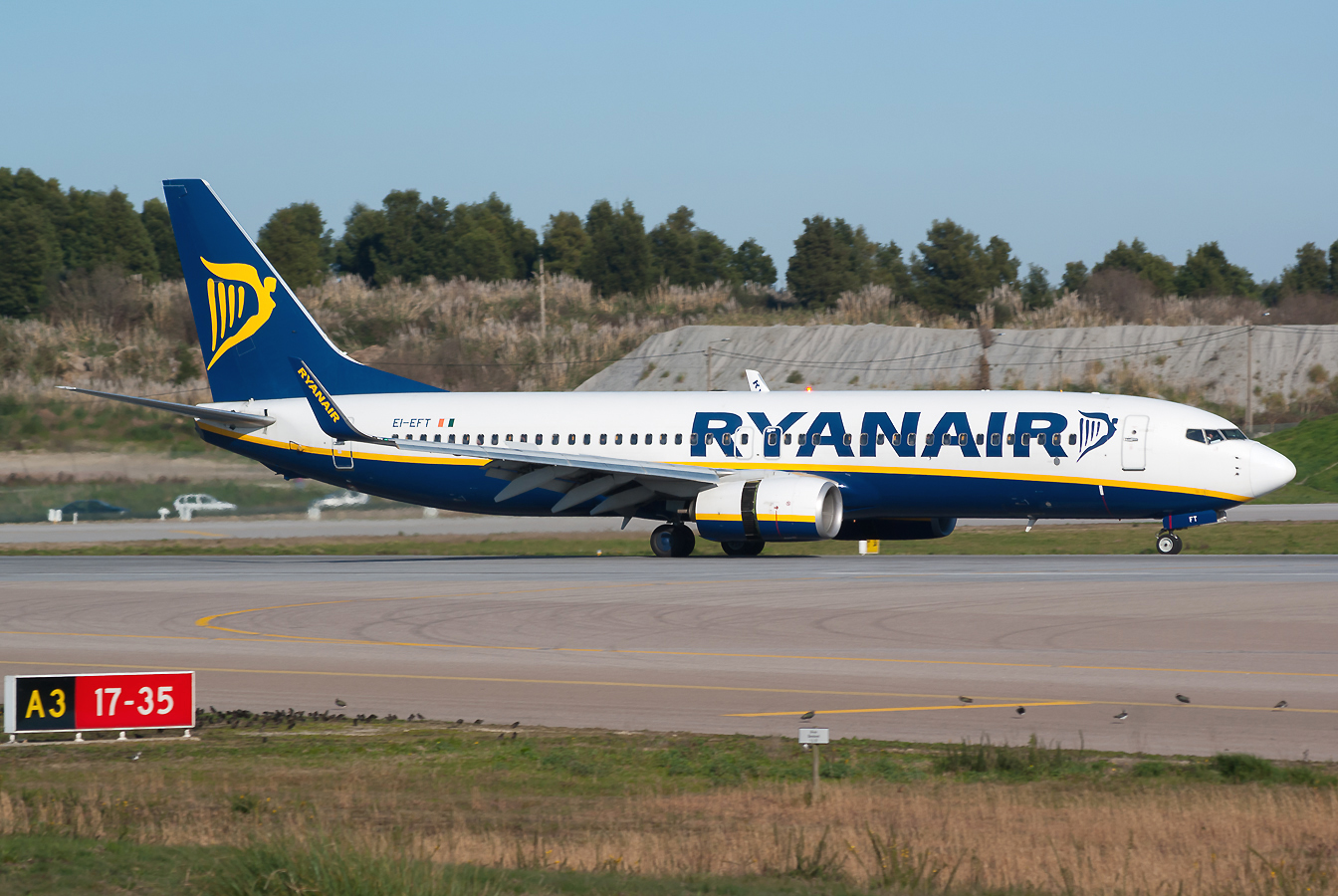 EI-EFT · Boeing 737-8AS · (OPO / LPPR)