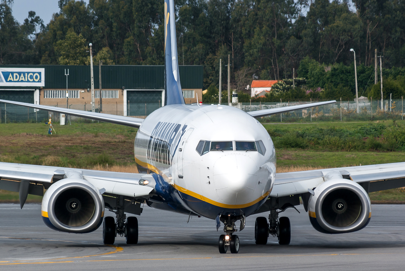 EI-EKJ (38497) 2010 Boeing 737-8AS(WL)