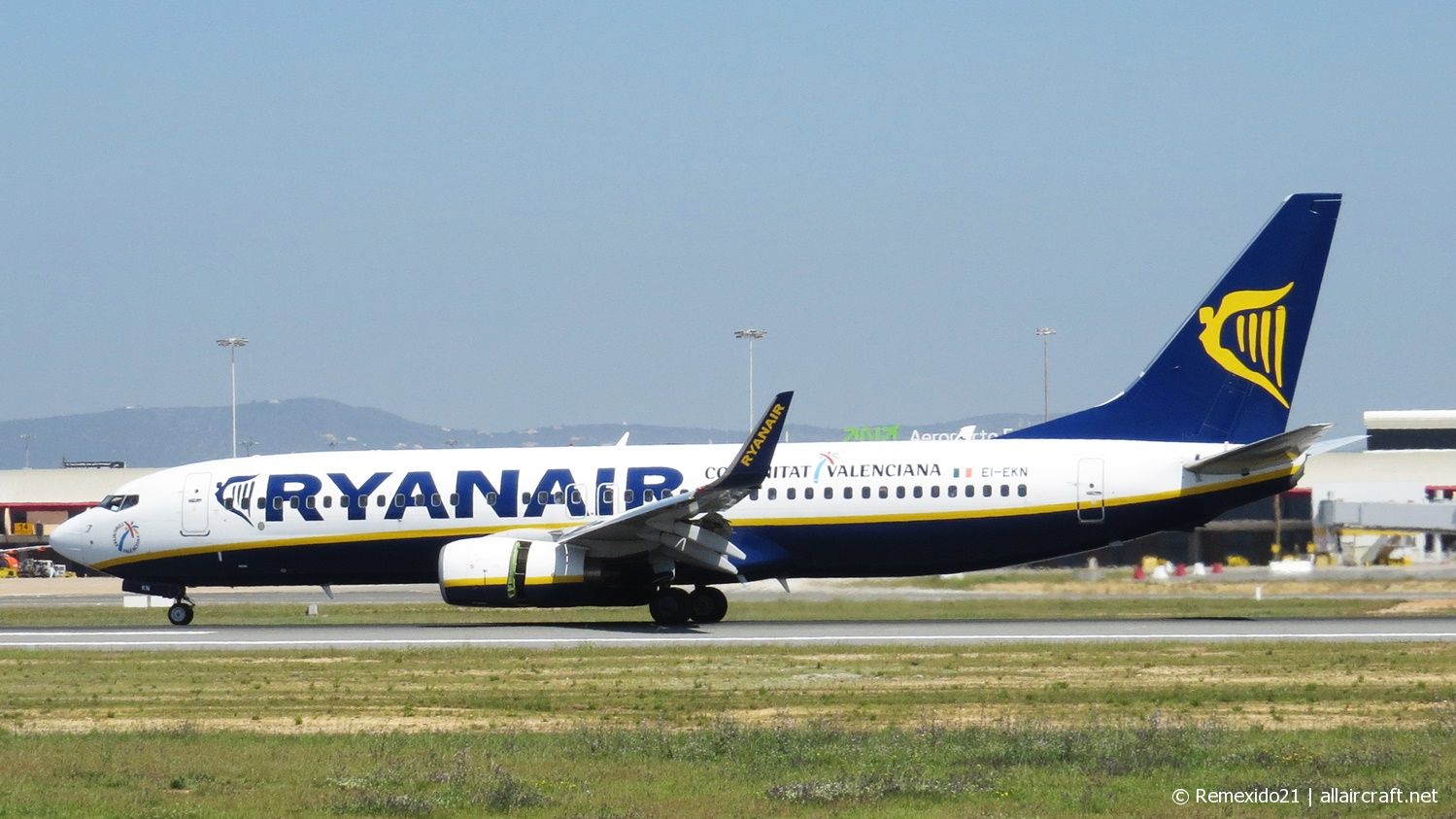 EI-EKN · Boeing 737-8AS(WL) · (FAO / LPFR)