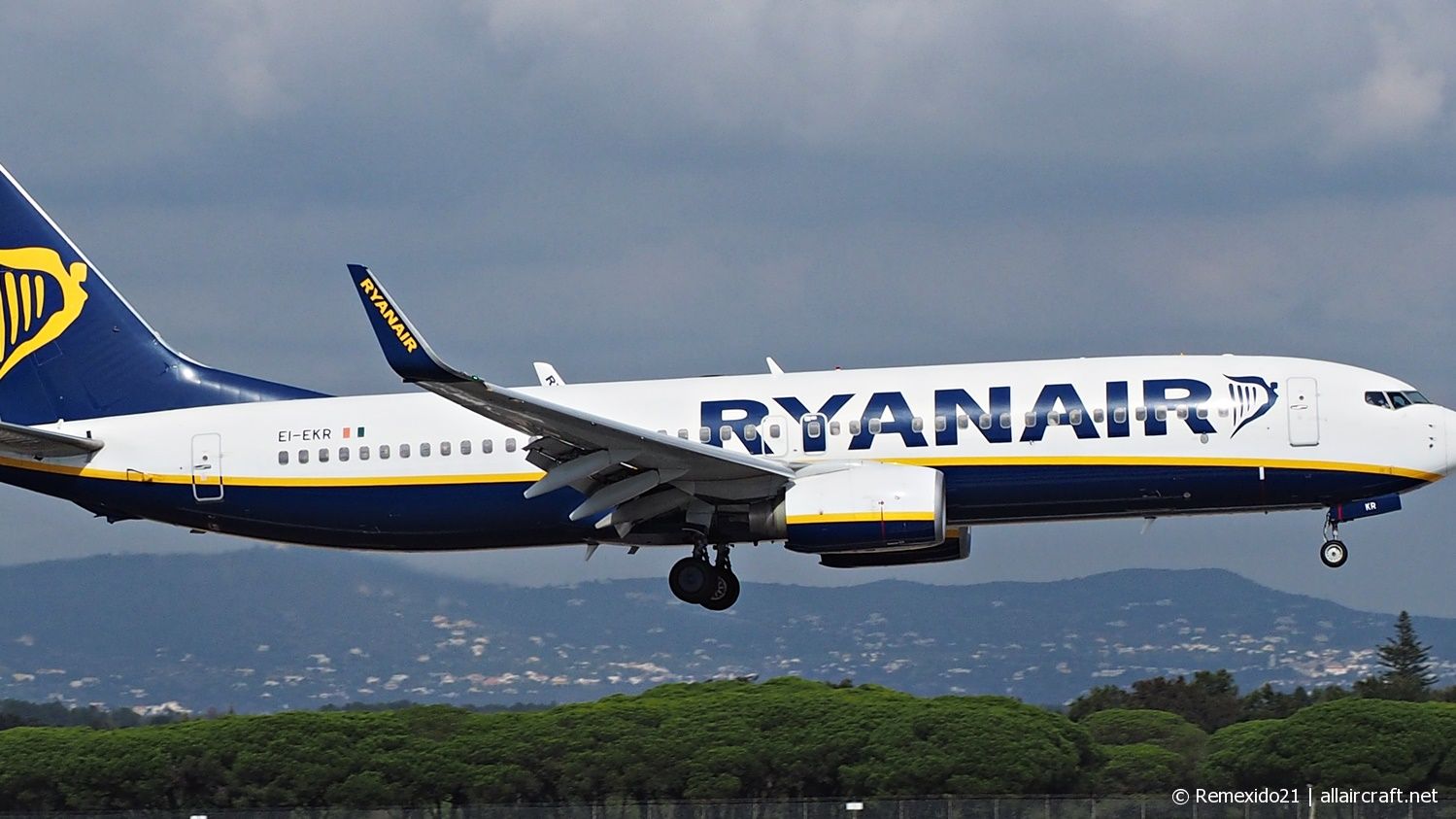 EI-EKR (38503) 2010 Boeing 737-8AS