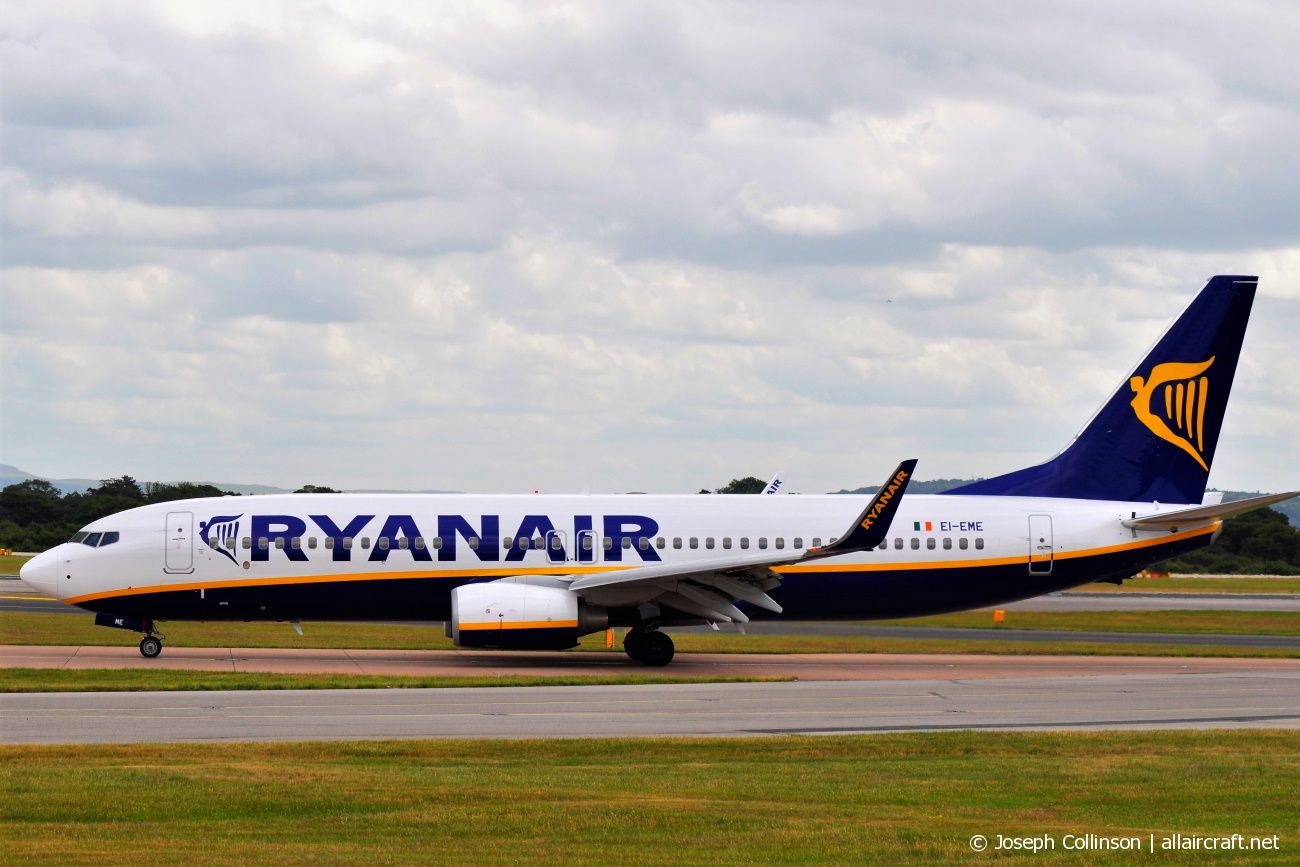 EI-EME (35029) 2010 Boeing 737-8AS(WL)