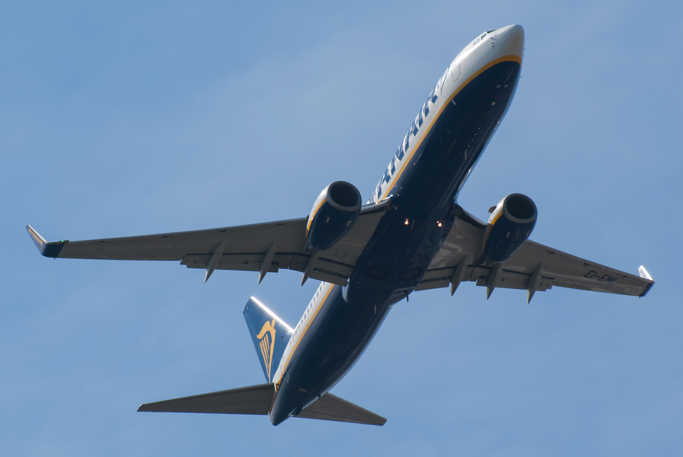 EI-ENL · Boeing 737-8AS(WL) · (OPO / LPPR)