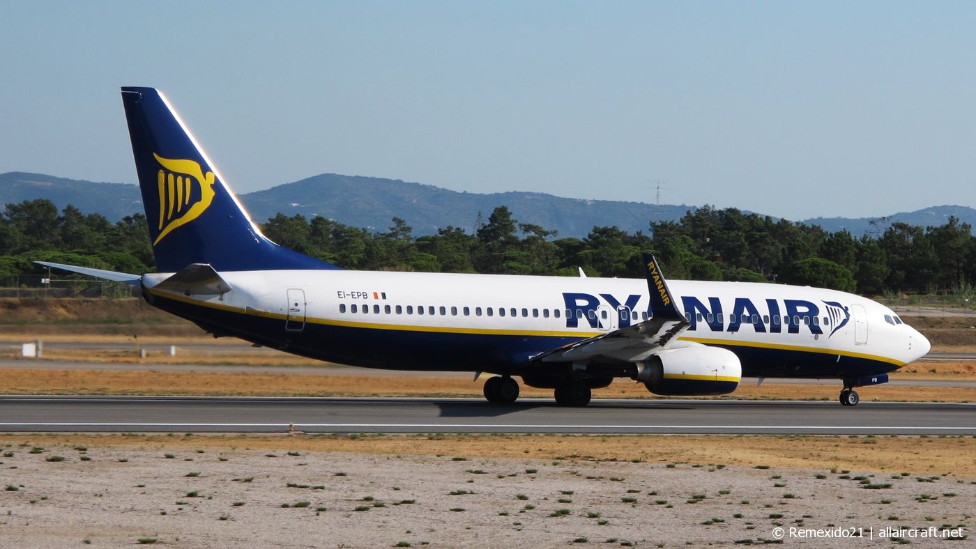 EI-EPB · Boeing 737-8AS(WL) · (FAO / LPFR)
