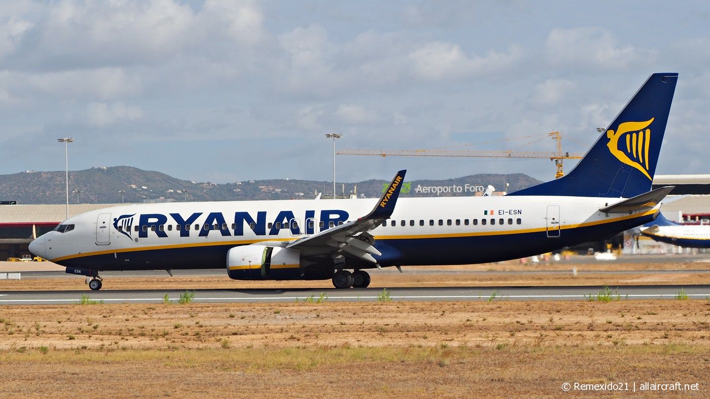 EI-ESN (34991) 2011 Boeing 737-8AS(WL)