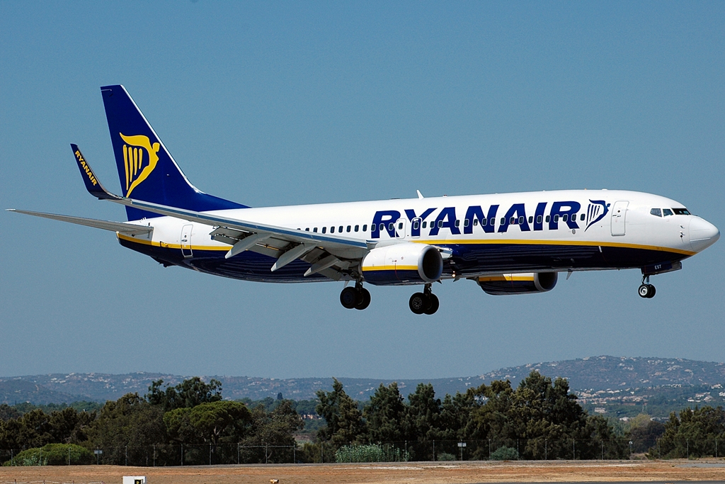 EI-EST (34994) 2011 Boeing 737-8AS(WL)