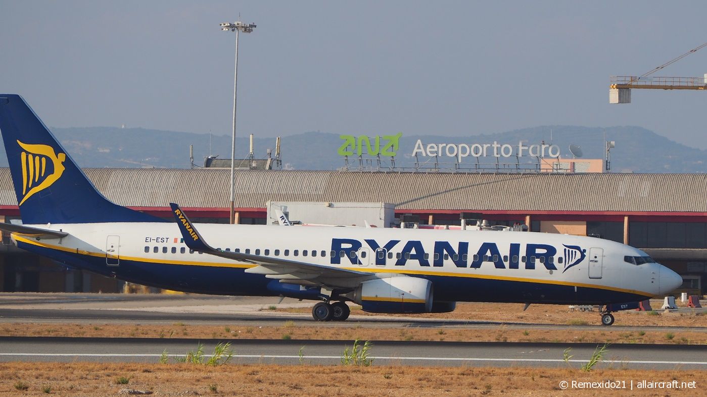 EI-EST · Boeing 737-8AS(WL) · (FAO / LPFR)