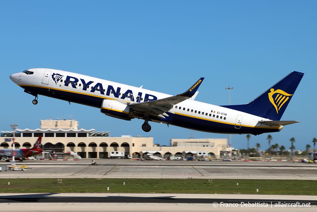 EI-EVB (34982) 2011 Boeing 737-8AS(WL)