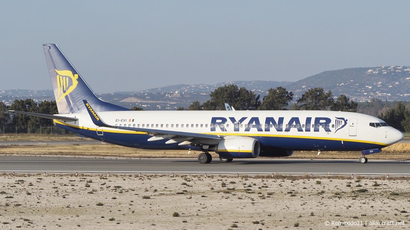 EI-EVI (38502) 2012 Boeing 737-8AS