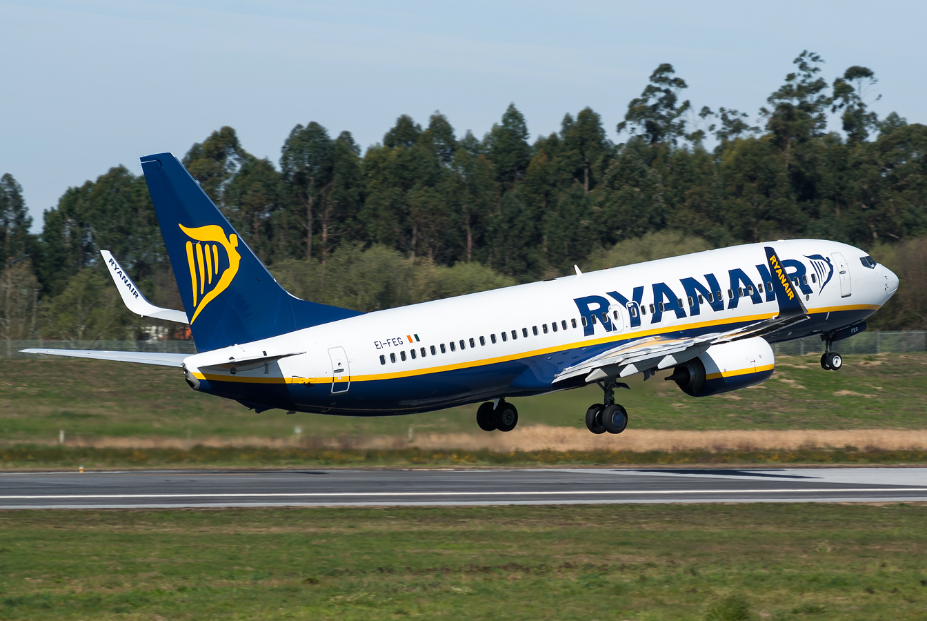 EI-FEG (44688) 2014 Boeing 737-8AS(WL)