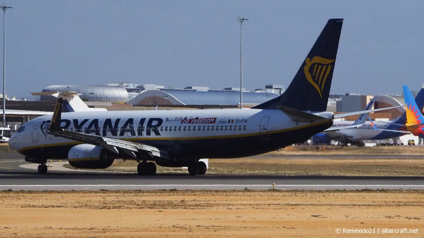 EI-FIK · Boeing 737-8AS(WL) · (FAO / LPFR)