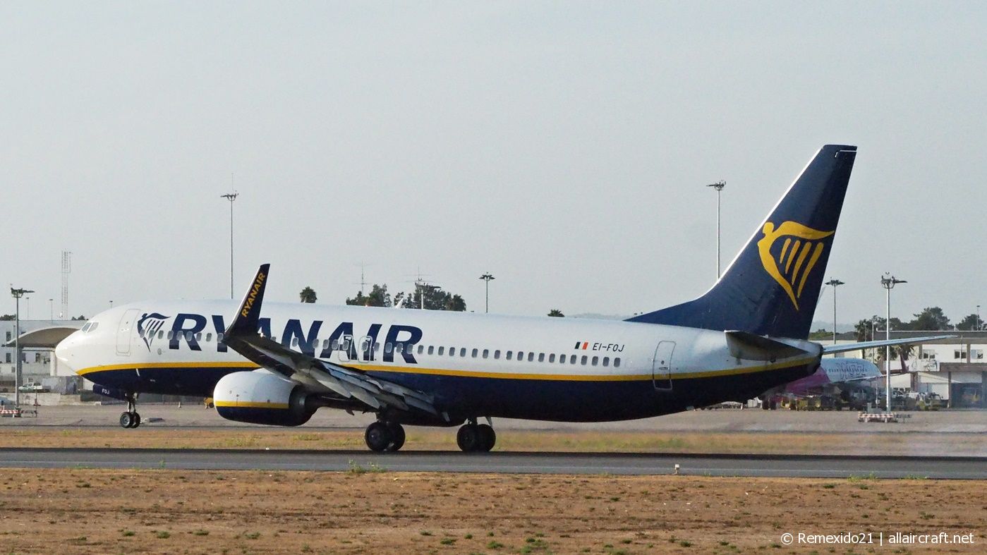 EI-FOG (cn 44711) Boeing 737-8AS