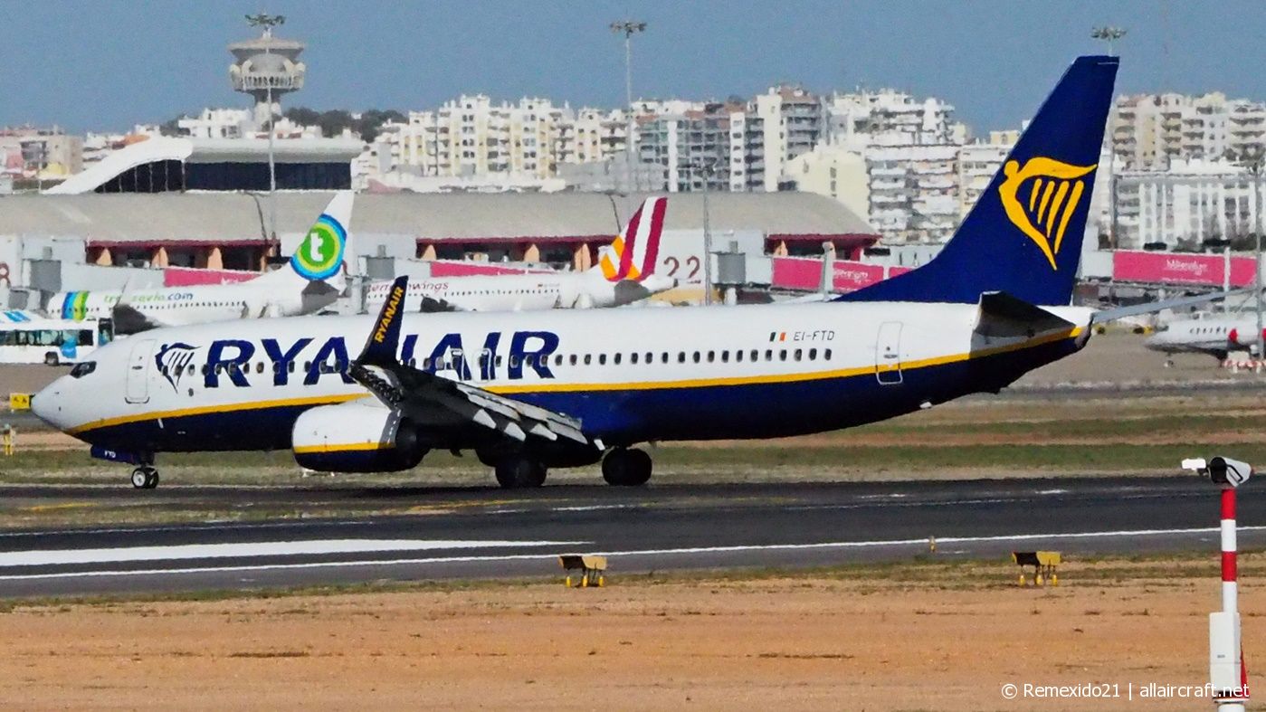 EI-FTD (cn 44754) Boeing 737-8AS