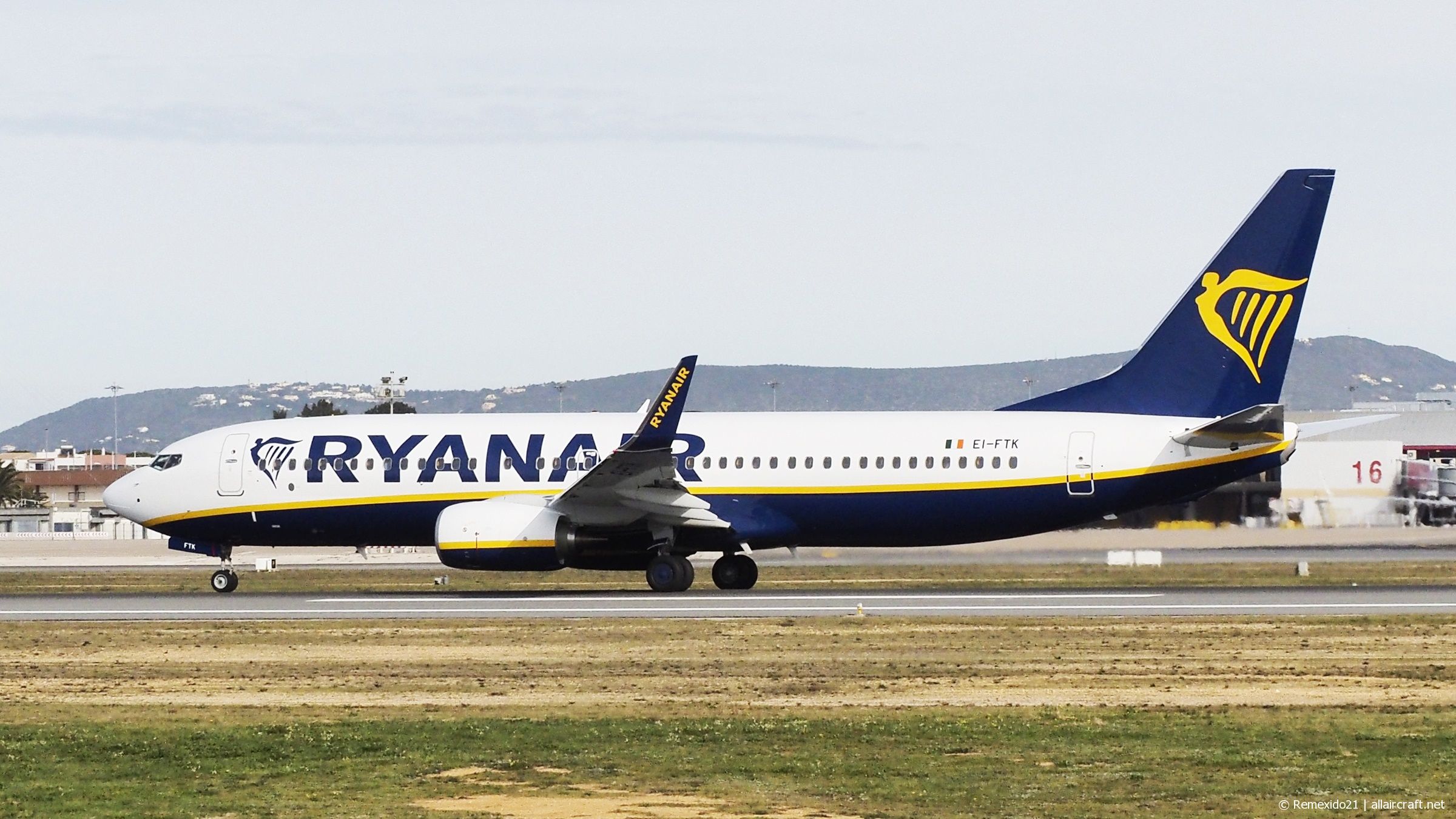 EI-FTK · Boeing 737-8AS(WL) · (FAO / LPFR)