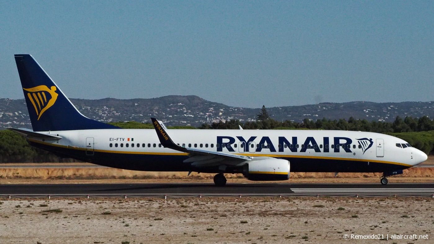 EI-FTV · Boeing 737-8AS(WL) · (FAO / LPFR)