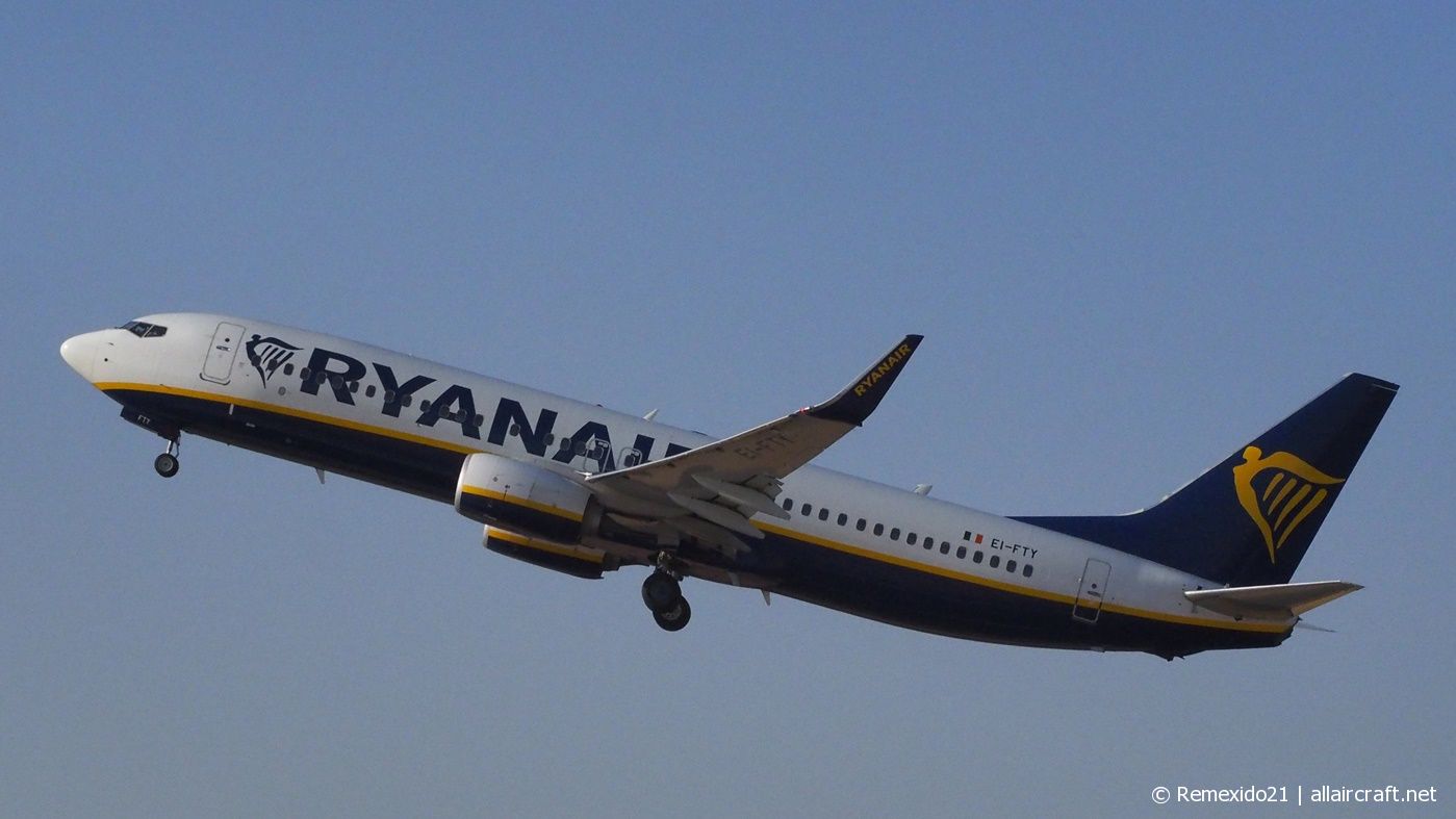 EI-FTY · Boeing 737-8AS(WL) · (FAO / LPFR)
