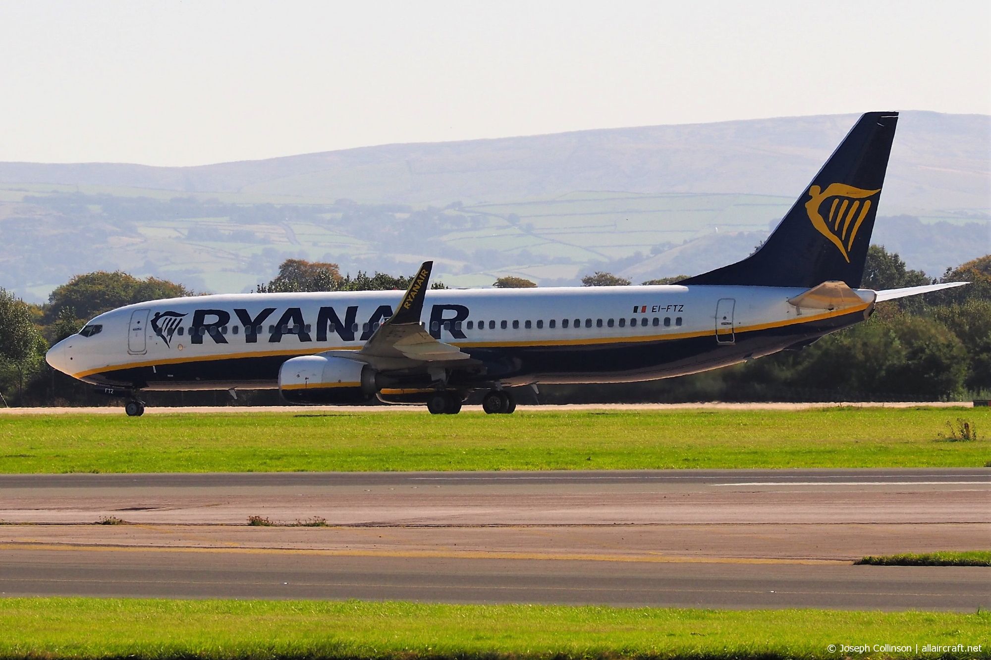 EI-FTZ (44733) 2017 Boeing 737-8AS(WL)