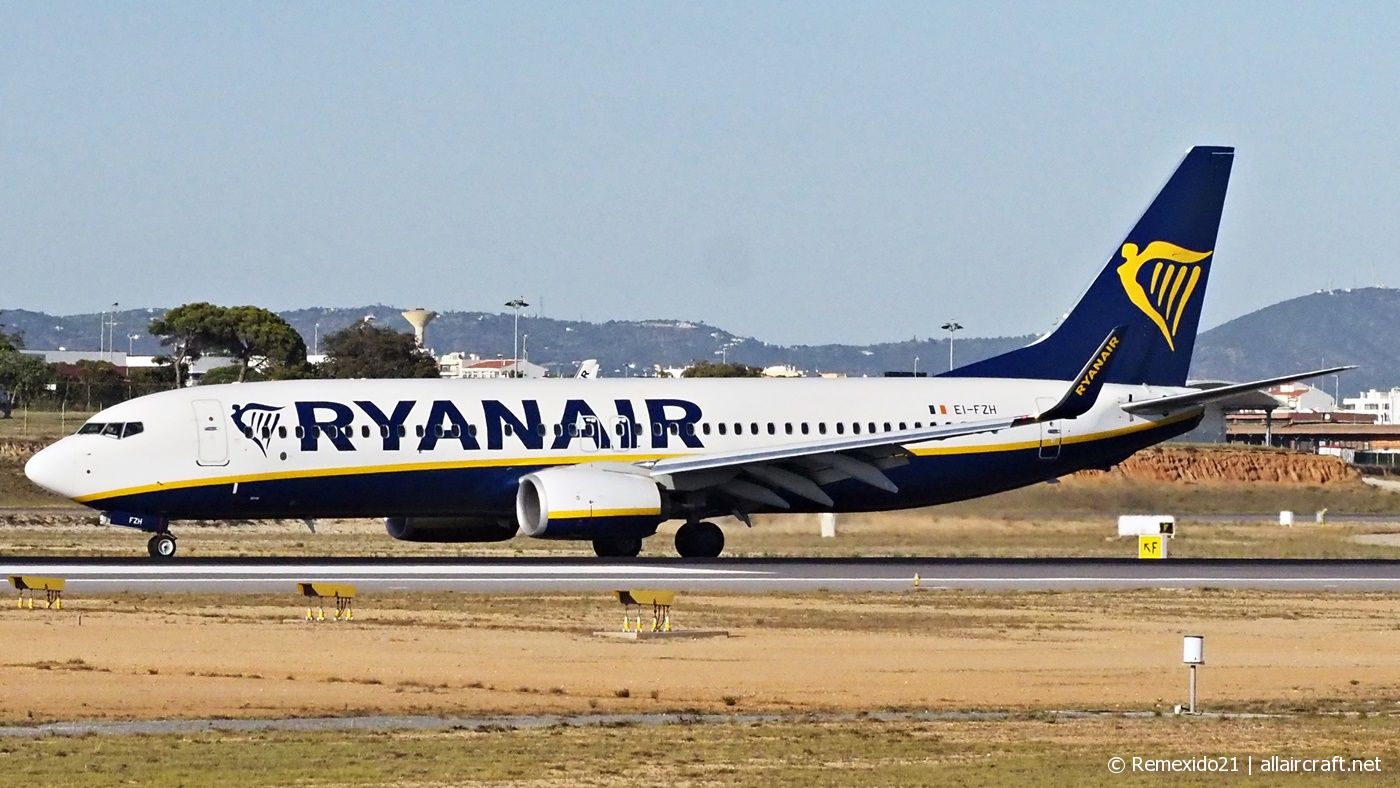 EI-FZH · Boeing 737-8AS(WL) · (FAO / LPFR)